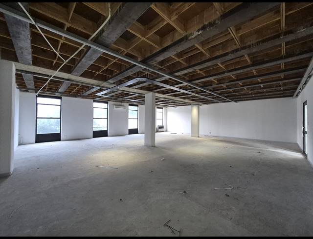 157M² OFFICE TO LET IN CRAIGHALL